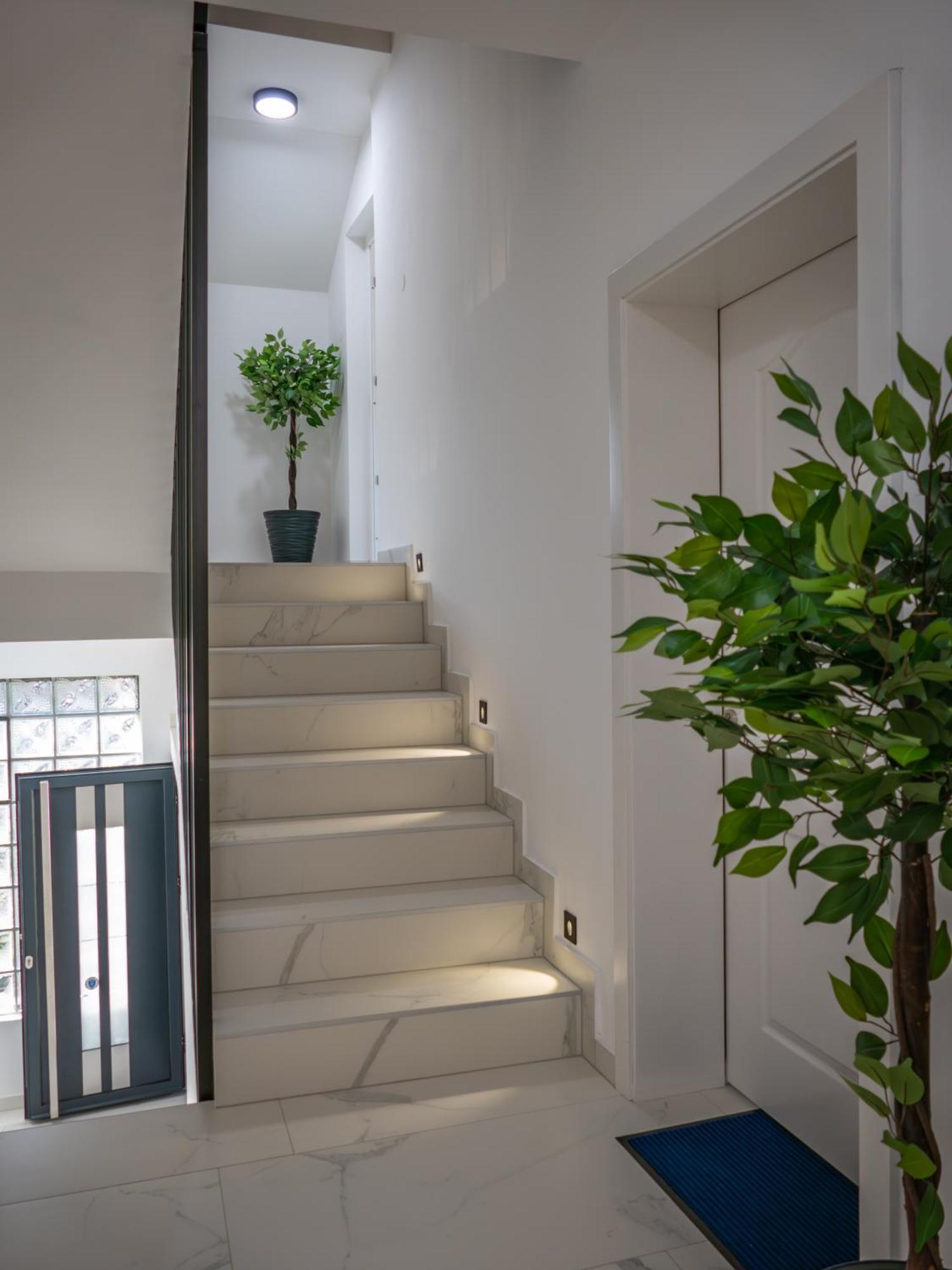 Sunny Corner Apartments วิโซโค ภายนอก รูปภาพ