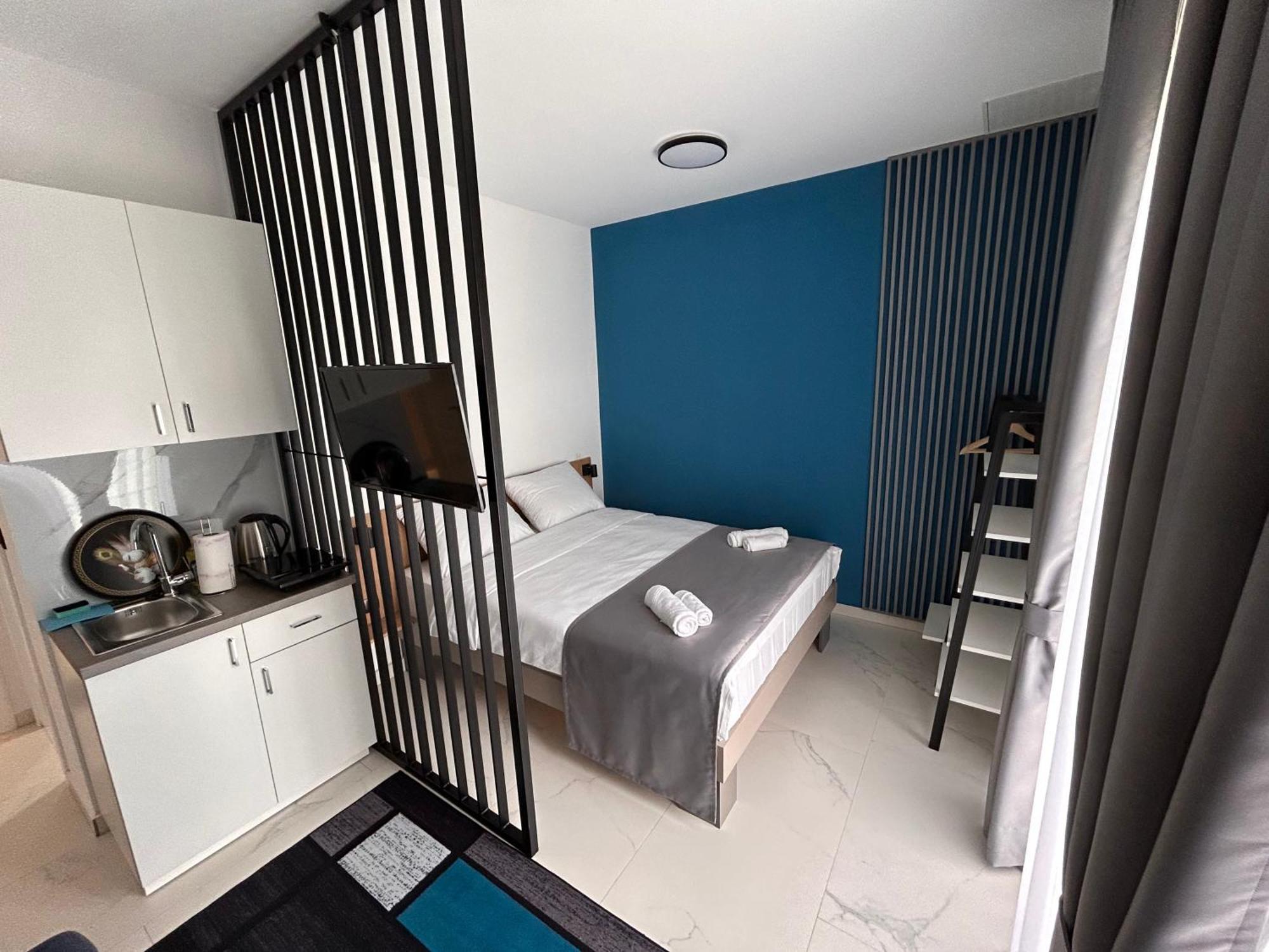 Sunny Corner Apartments วิโซโค ภายนอก รูปภาพ