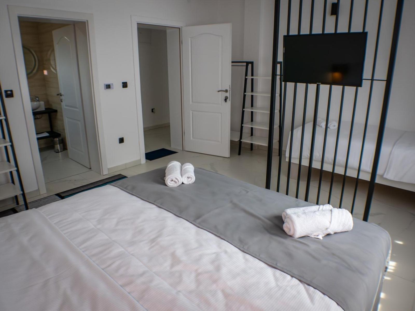 Sunny Corner Apartments วิโซโค ภายนอก รูปภาพ