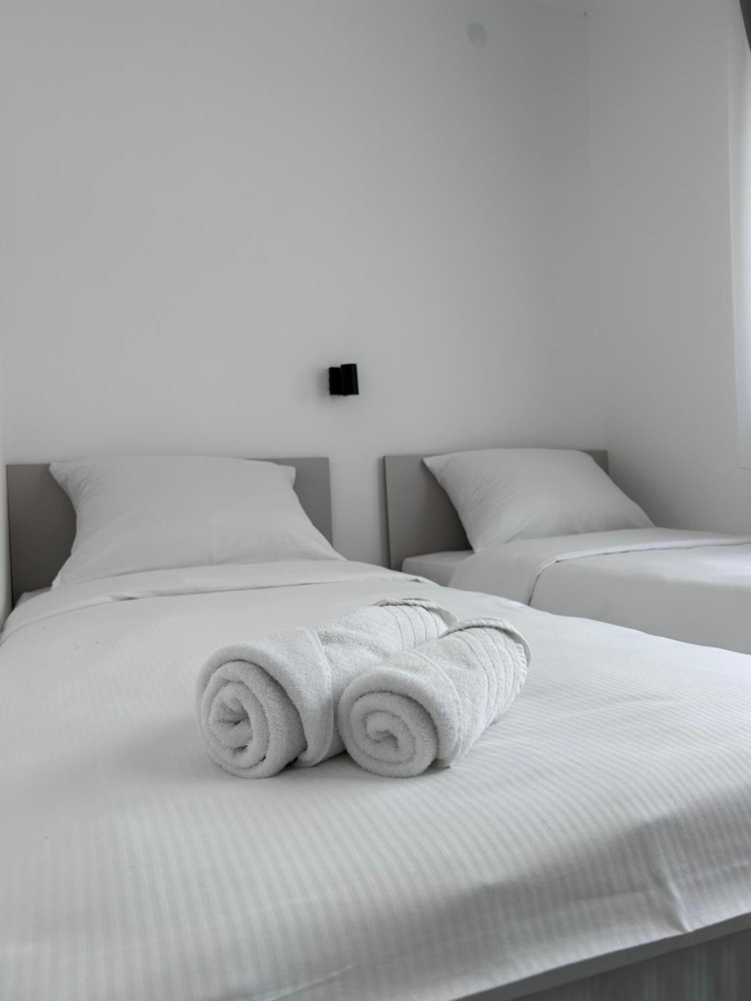Sunny Corner Apartments วิโซโค ภายนอก รูปภาพ